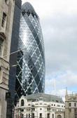 London holds onto top spot in financial centres index