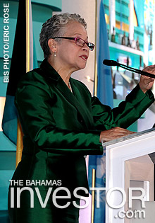 Glenys Hanna-Martin addresses delegates